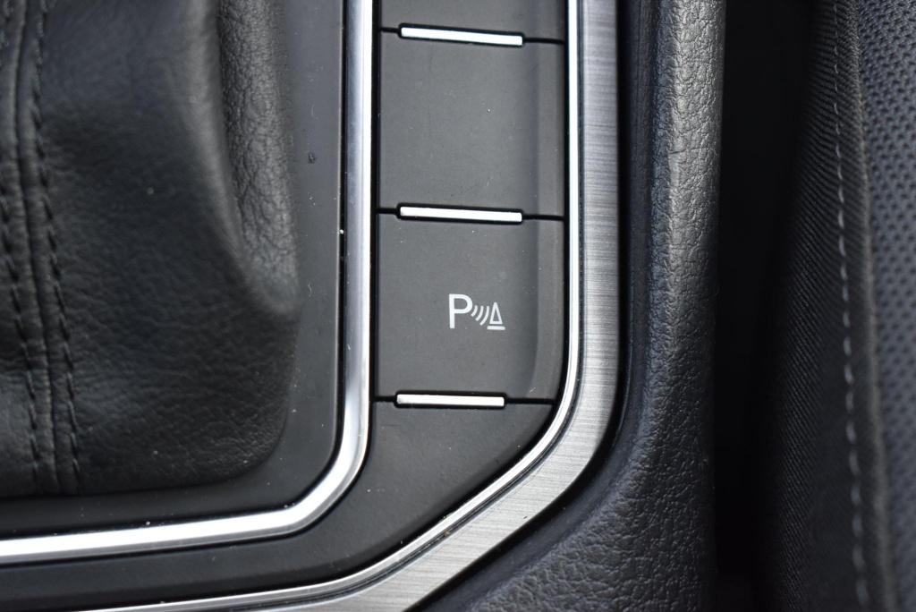 Volkswagen Golf Sportsvan 1.4 tsi business edition connected | climate cont