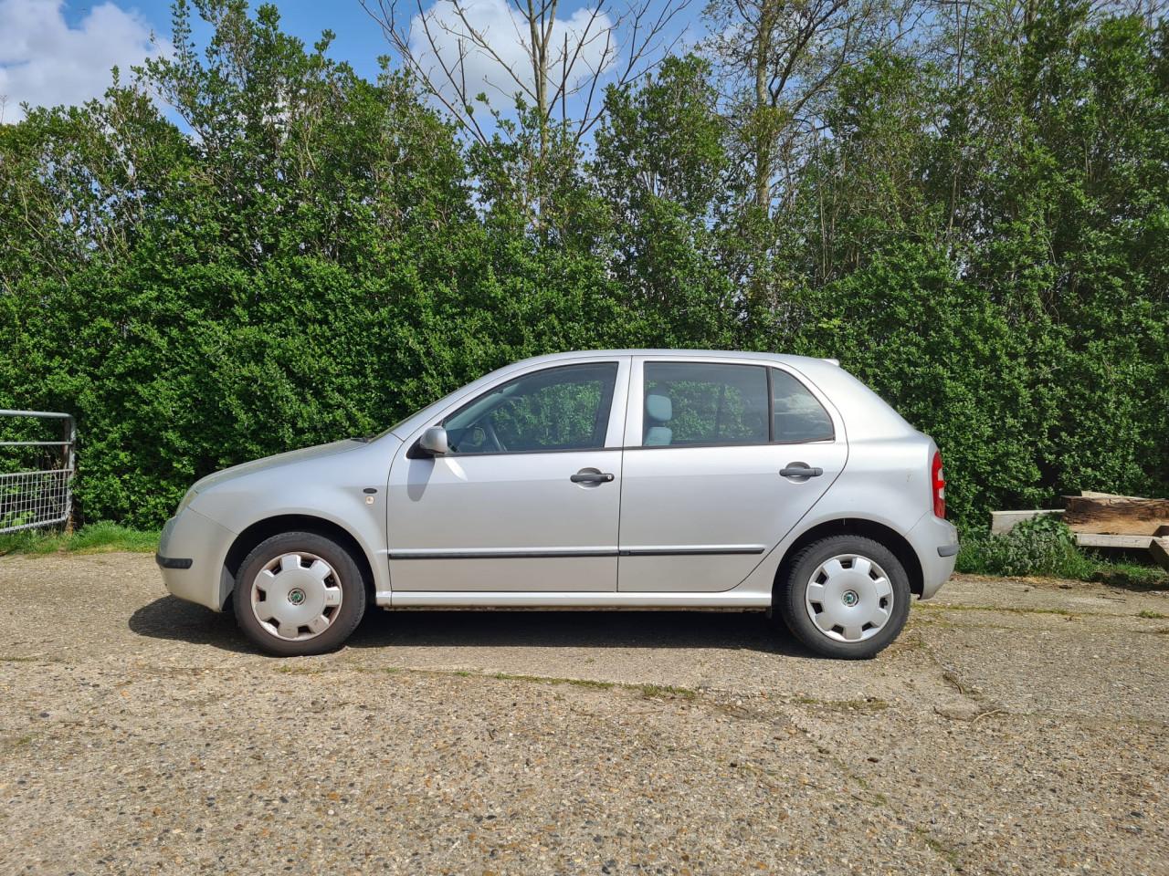 Skoda Fabia 1.4 50KW 2000 Grijs