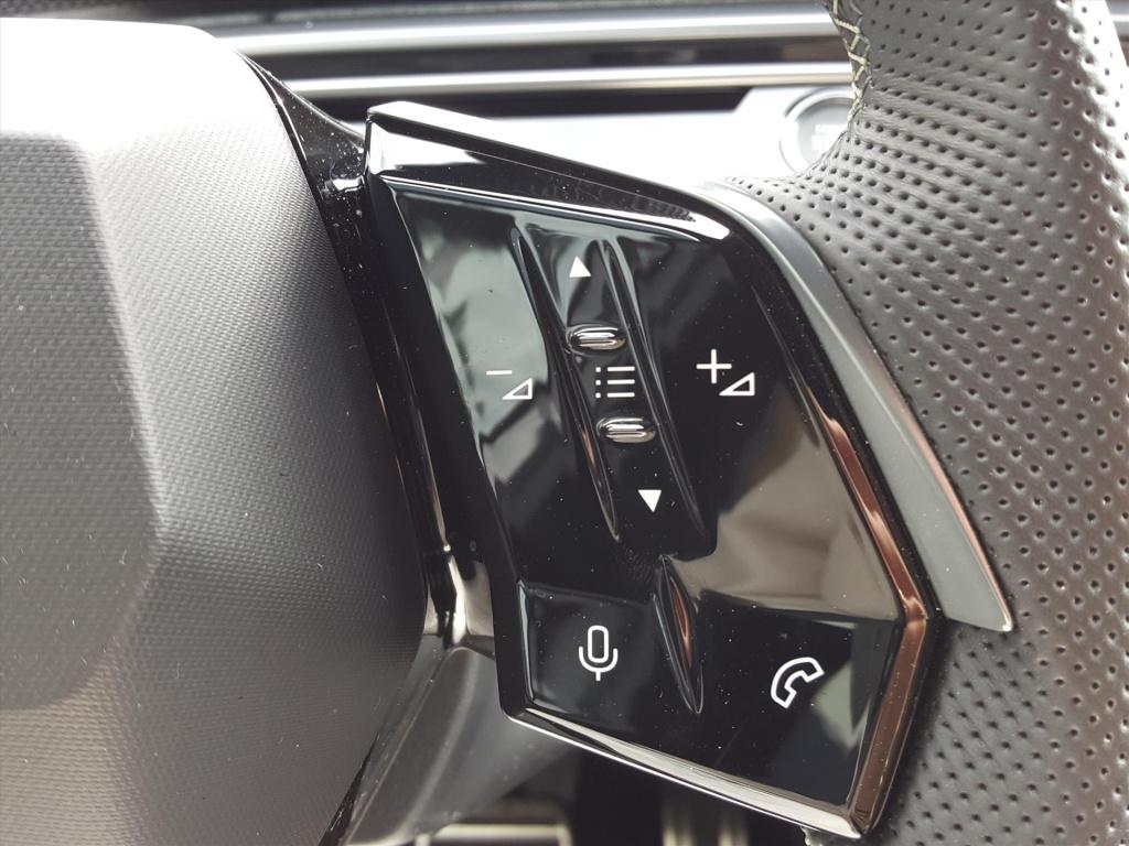 Peugeot 3008 gt 1.2 hybrid(mild) 136pk automaat navi | apple carplay & andr