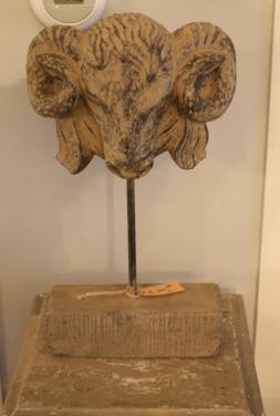 Beeldje steenbok beeld groot