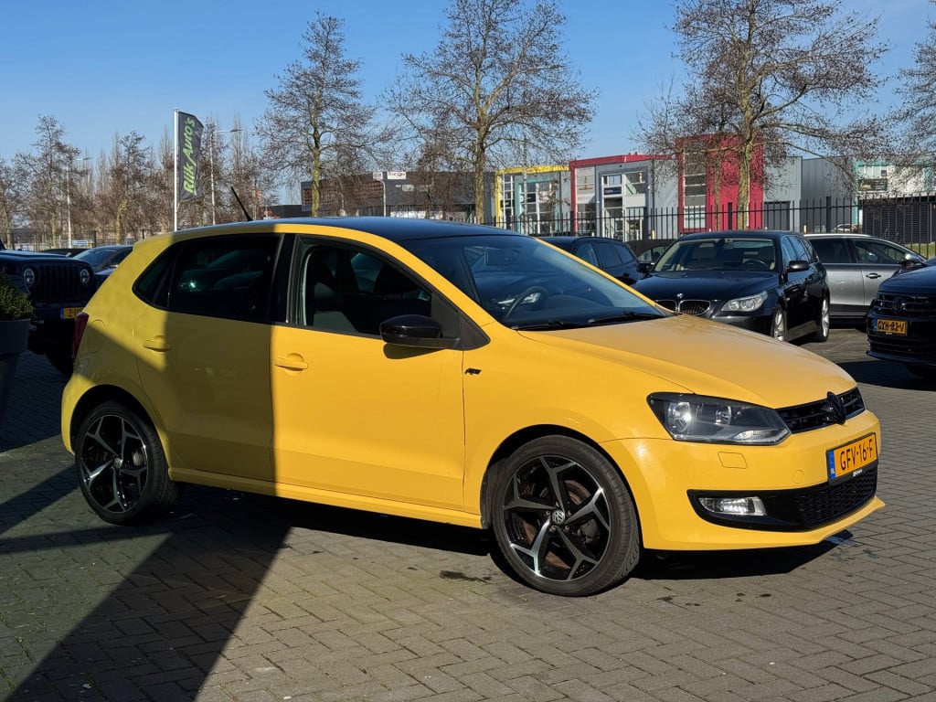 Volkswagen Polo 1.4-16v r-line * carplay * pdc * airco