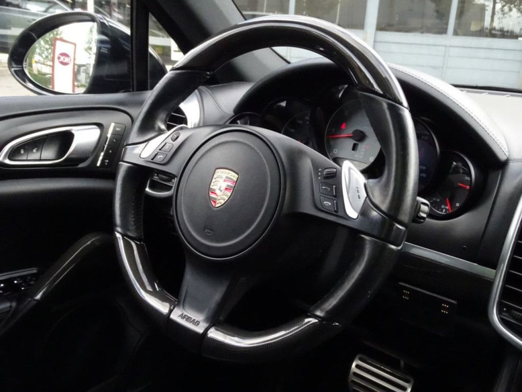 Porsche Cayenne 4.2 d s ceramic | pano | bose | luchtvering pasm