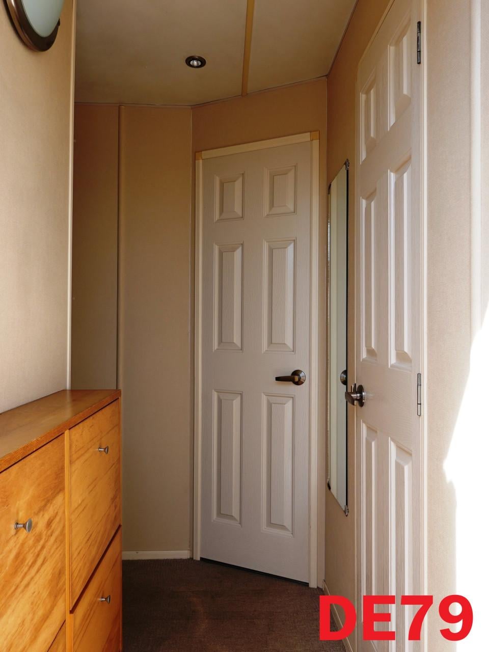 Royaal chalet met dubbel glas, openslaande deuren kopse kant, 3 slaapkamers