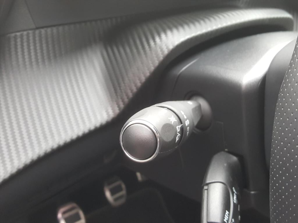 Peugeot 2008 1.2 130pk gt-line apple carplay & android auto | afneembare tr