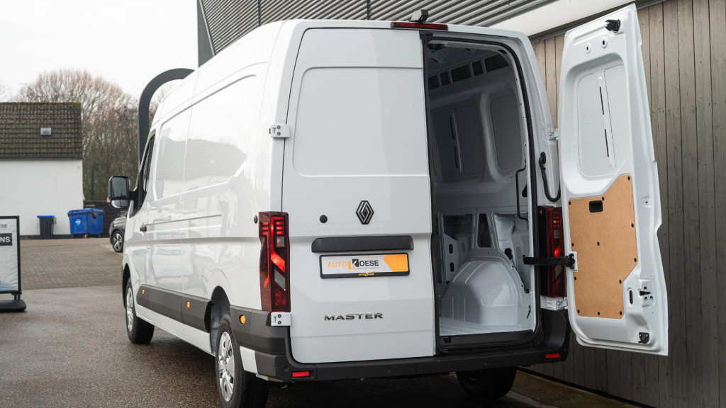 Renault Master t35 2.0 dci 150 l3h2 advance | nieuw model | camera | parkee