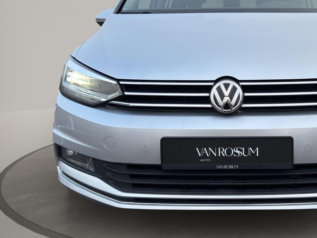 Volkswagen Touran 1.4 tsi highline 7p | panoramadak | camera | wegklaptrekh