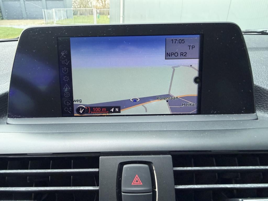 BMW 1 Serie 114i executive business+ 3-drs