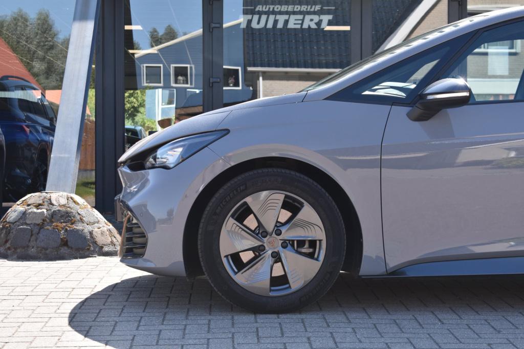 Cupra Born business one 62 kwh soh 93.2% | stoelverwarming | camera | nap |