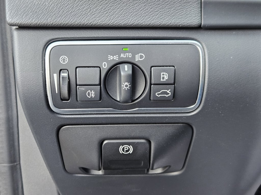 Volvo V60 2.0 t4 r-design | full option | stoel/stuur verw.