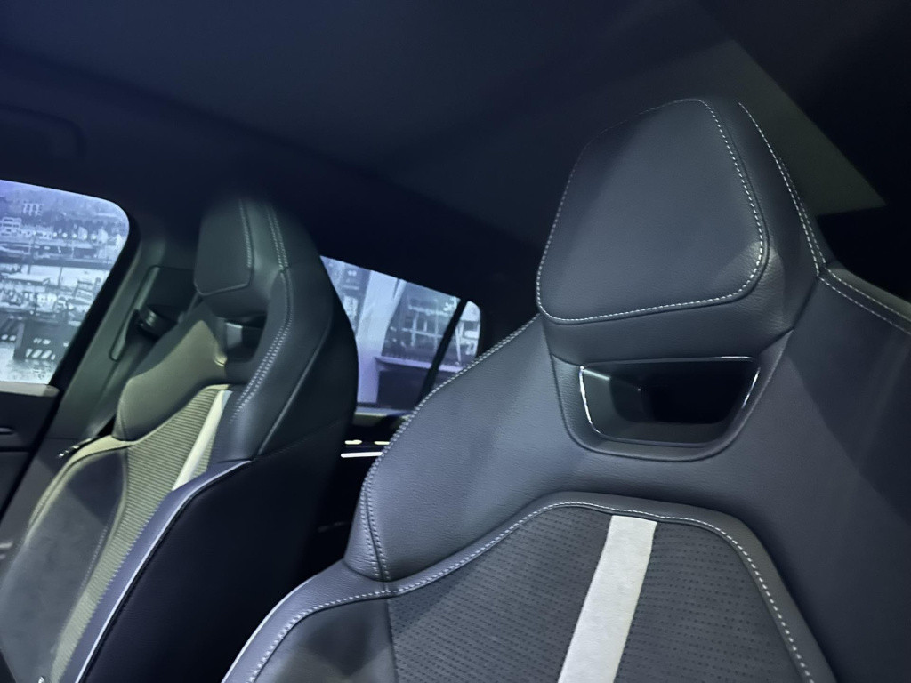 Skoda Kodiaq 1.5 tsi phev sportline business nieuw!! *pano*trekhaak*20 inch