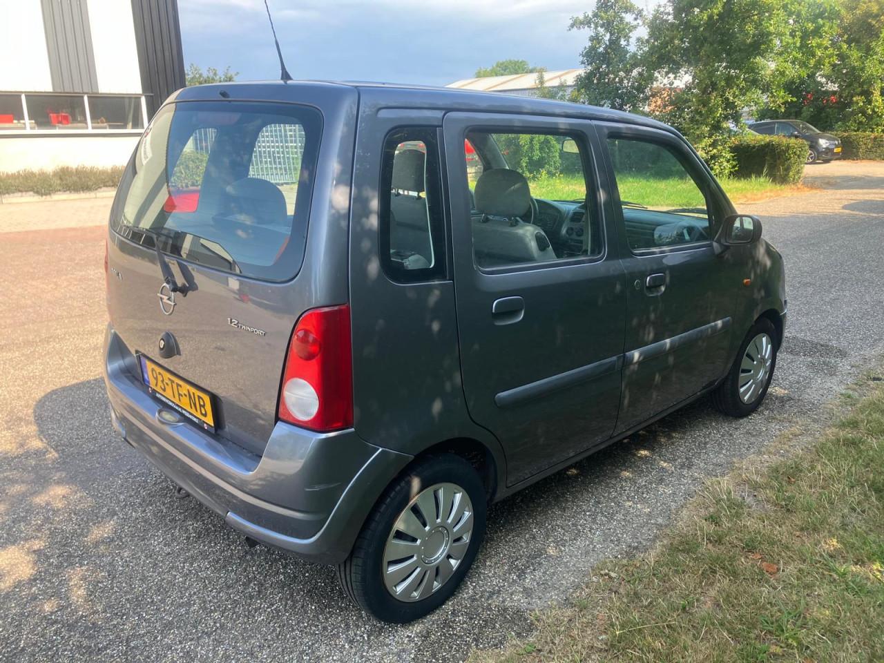 Opel Agila 1.2
