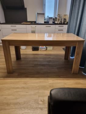 Eetkamertafel