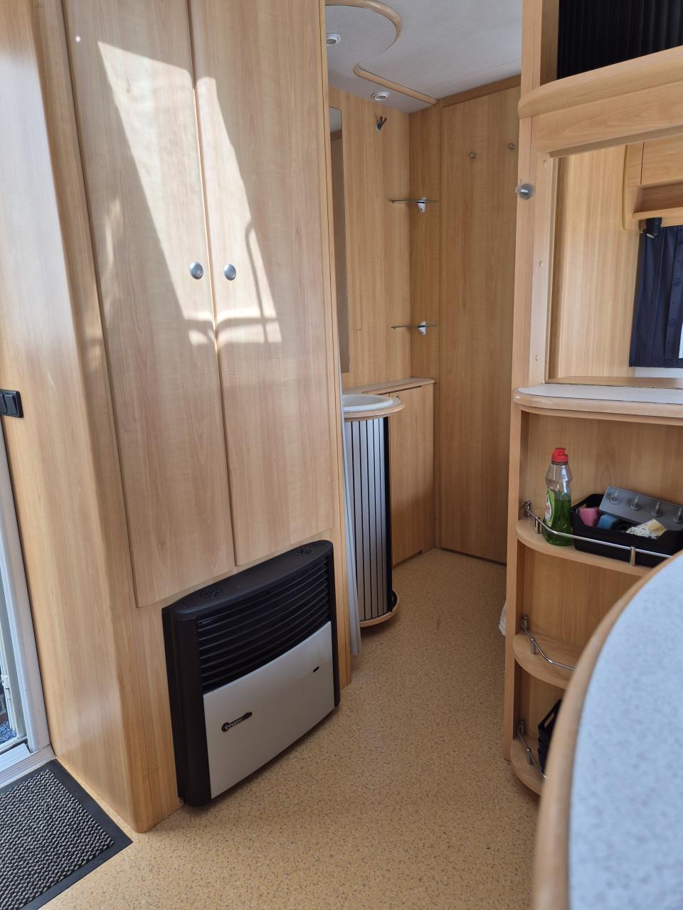Caravan  Home Car Racer 45