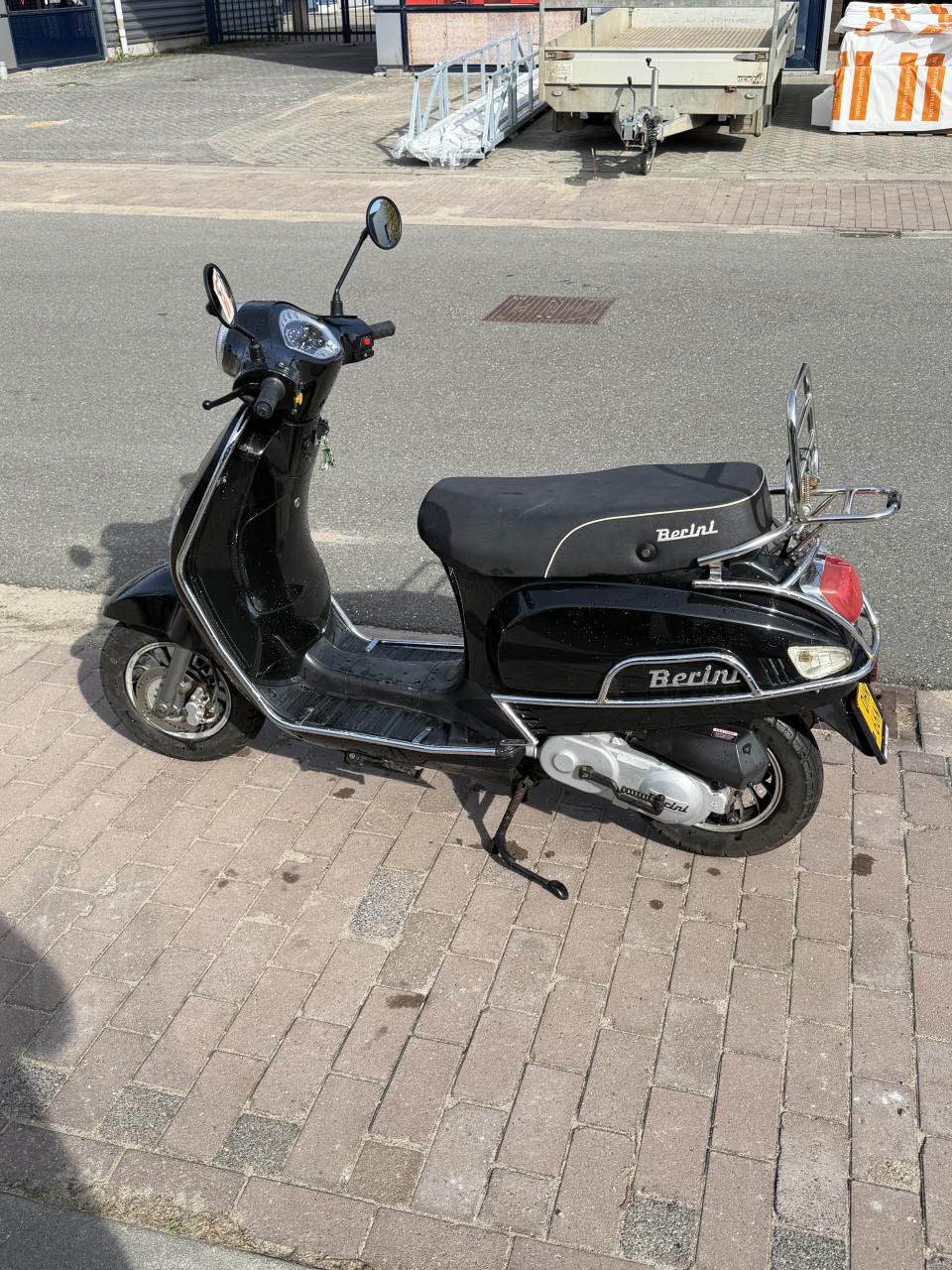 Berini Napoli scooter Bromscooter 45 km/u – 2017 – 5100 km