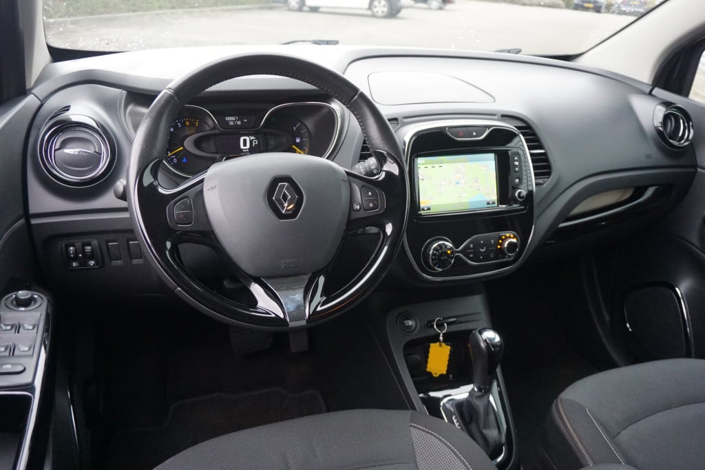 Renault Captur 1.2 tce dynamique automaat - airco / navi / cruise / parkeer