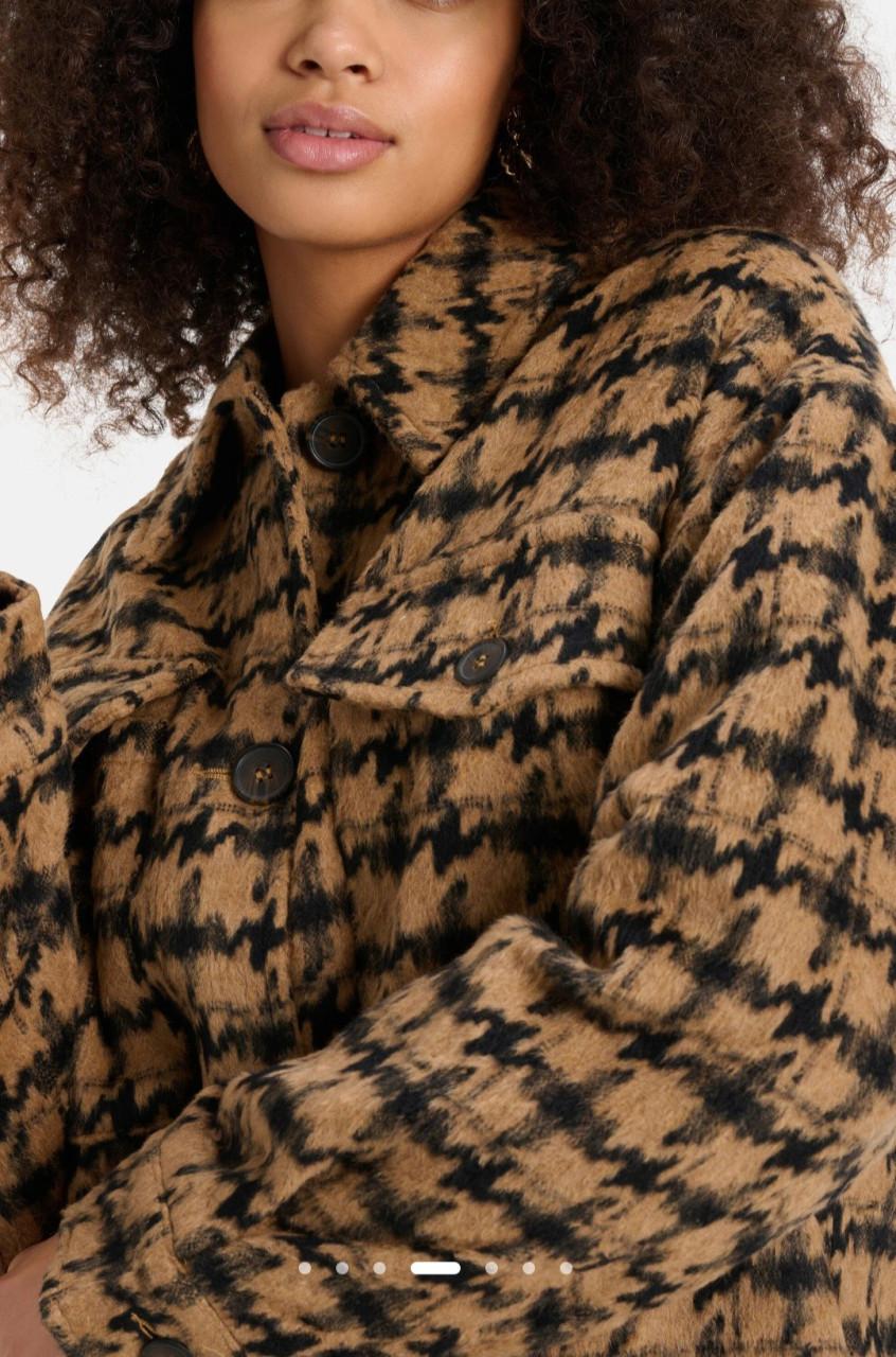 Eksept van Shoeby camel/zwarte pied de poule winterjas Maat L