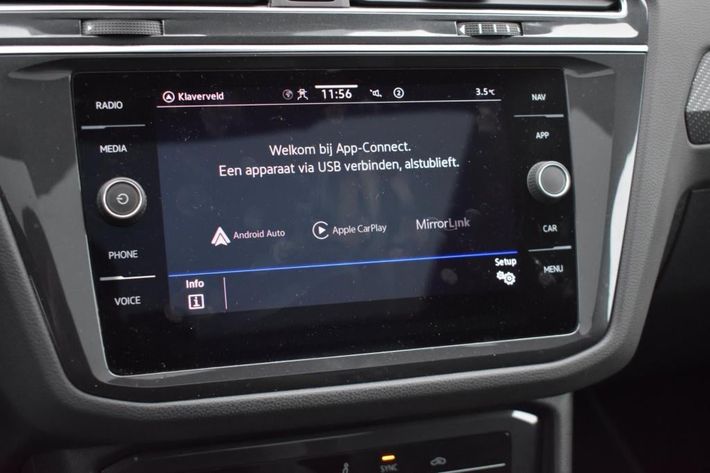 Volkswagen Tiguan 1.5 tsi r-line | black style | panoramadak | nap | camera