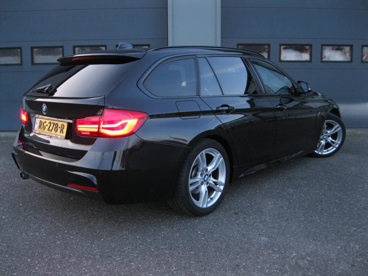 BMW 318i touring automaat M sport BJ 2017