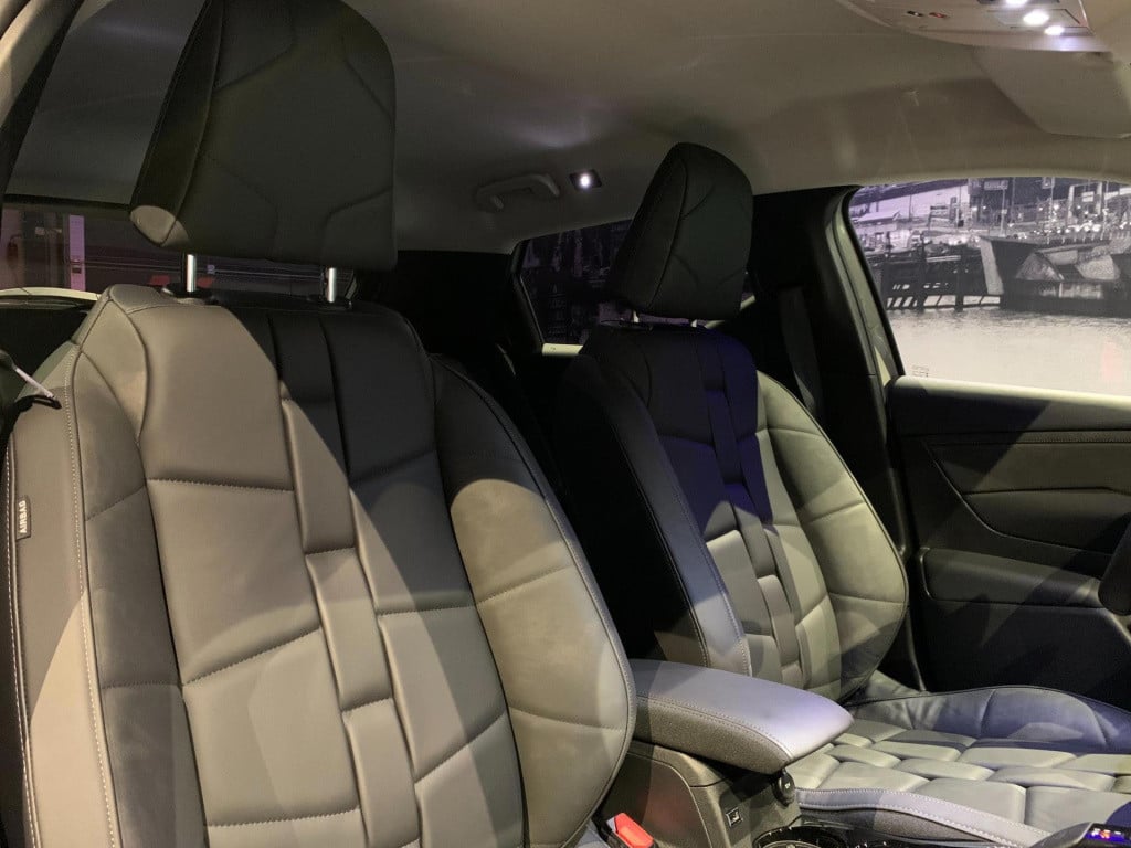 Ds Ds 3 crossback e-tense so chic 50 kwh *leder*appconnect*head-up*camera* 