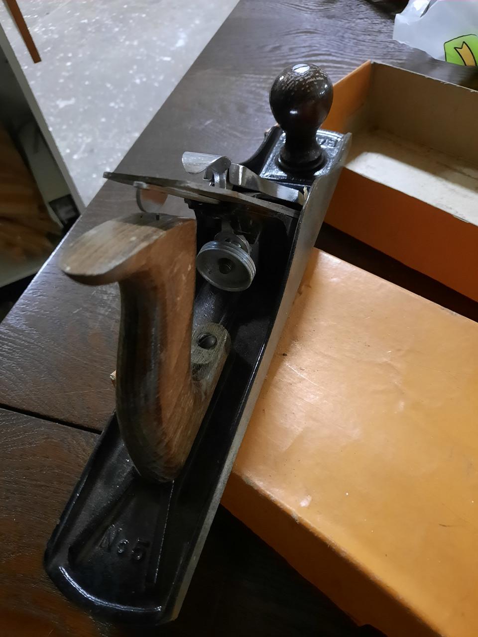 Keurig en goed gereedschap, opbrengst stichting hulptransporten Oekraine