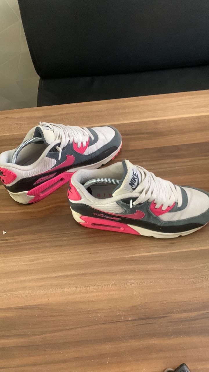 Nike air max 90 maat 37.5