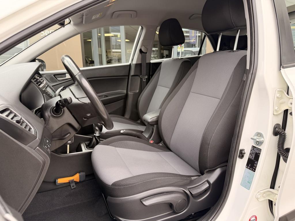 Hyundai I 20 1.0 t-gdi comfort | navigatie | cruise | camera | dealer onder