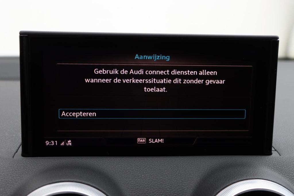 Audi Q2 35 tfsi advanced edition 150pk s-tronic zwart optiek