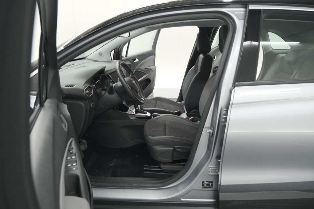 Opel Crossland X 130 turbo at6 innovation | camera | dodehoekdetectie | app