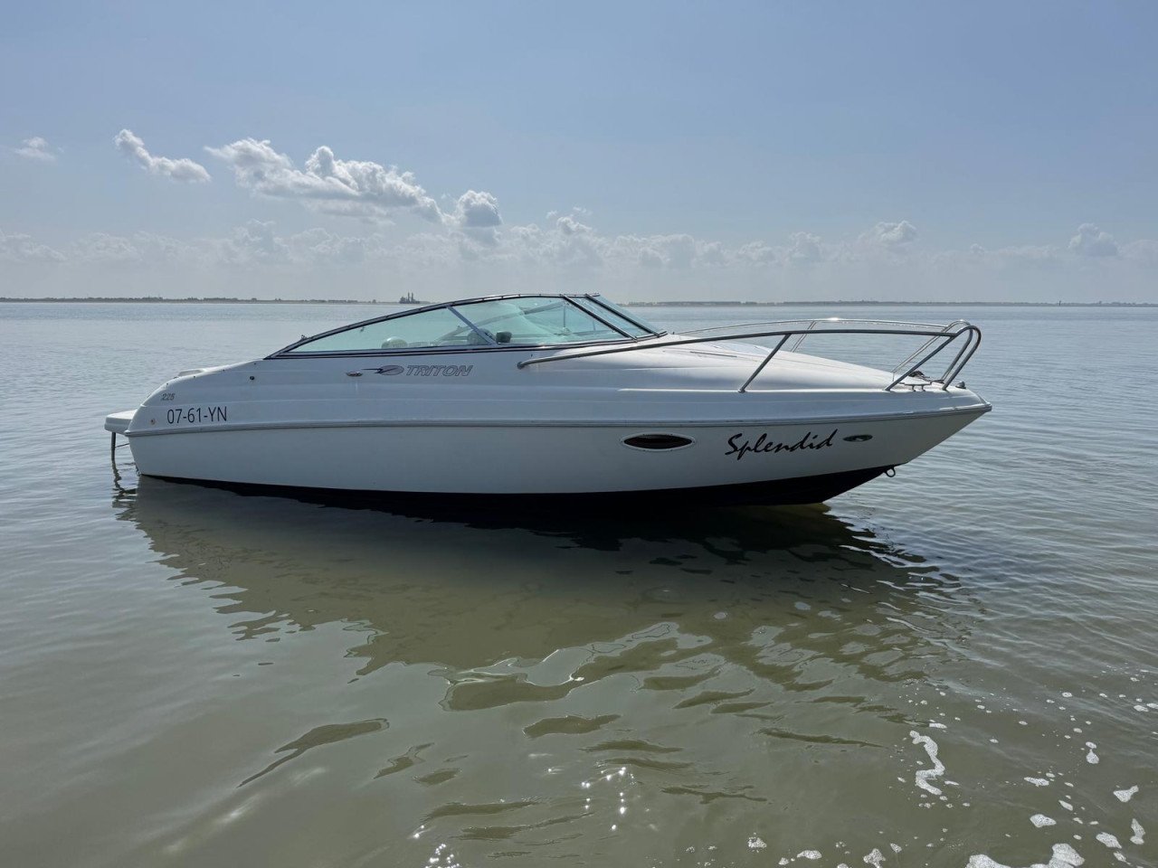 Sportboot Triton 225 Cuddy met zuinige 150pk dieselmotor