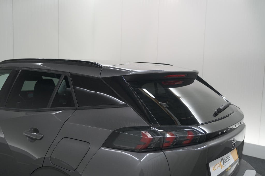 Peugeot 2008 puretech 102 allure pack | camera | apple carplay | parkeersen