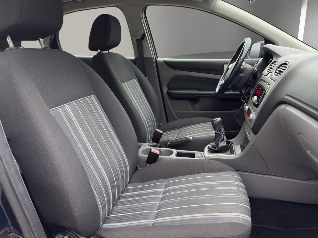 Ford Focus 1.6 trend clima cruise