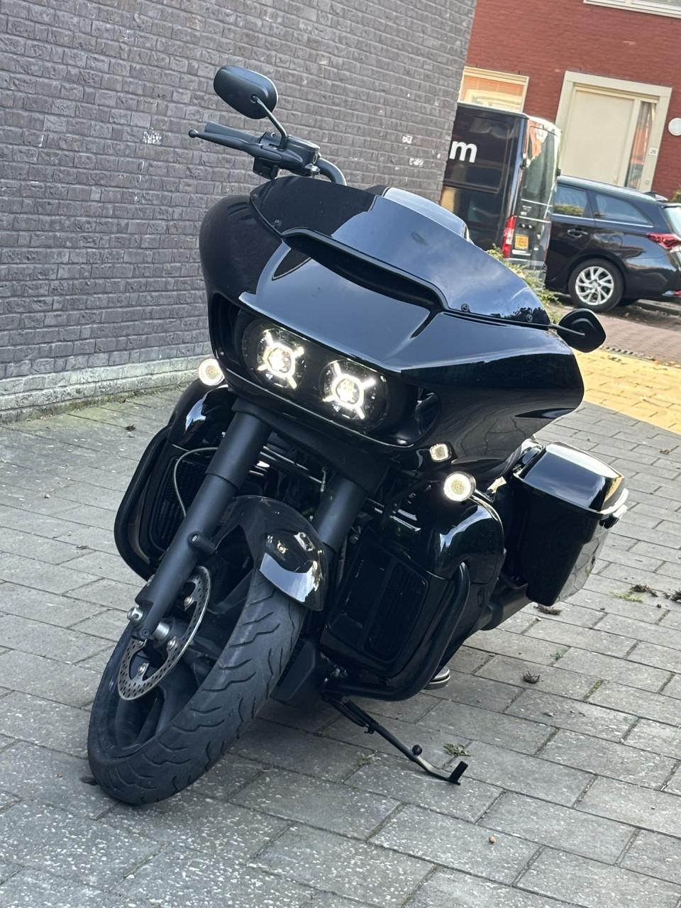 Harley davidson road glide  2020