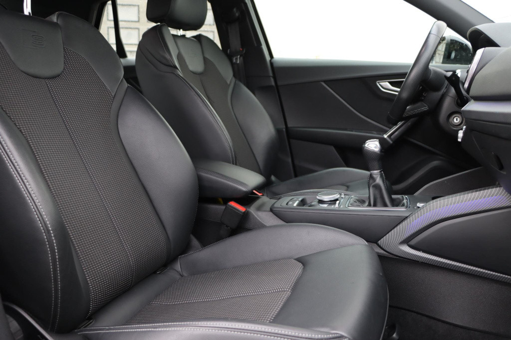 Audi Q2 30 tfsi s-line edition sound 110pk
