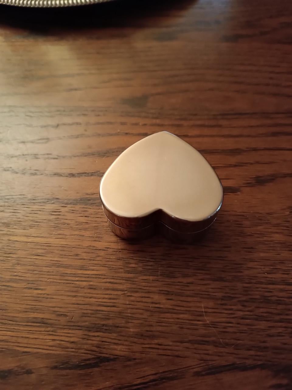 Verzilverd Hartvormig Doosje - 5x3 cm