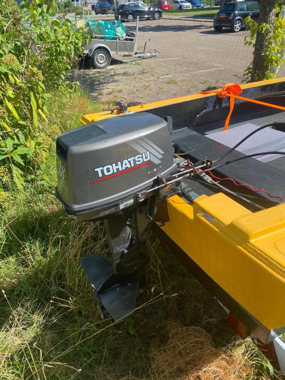 Bootje met trailer 9,8pk