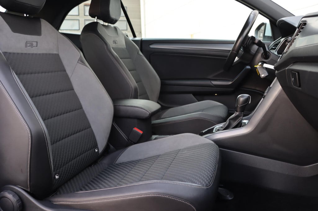 Volkswagen T-roc cabrio 1.5 tsi r-line 150pk dsg7