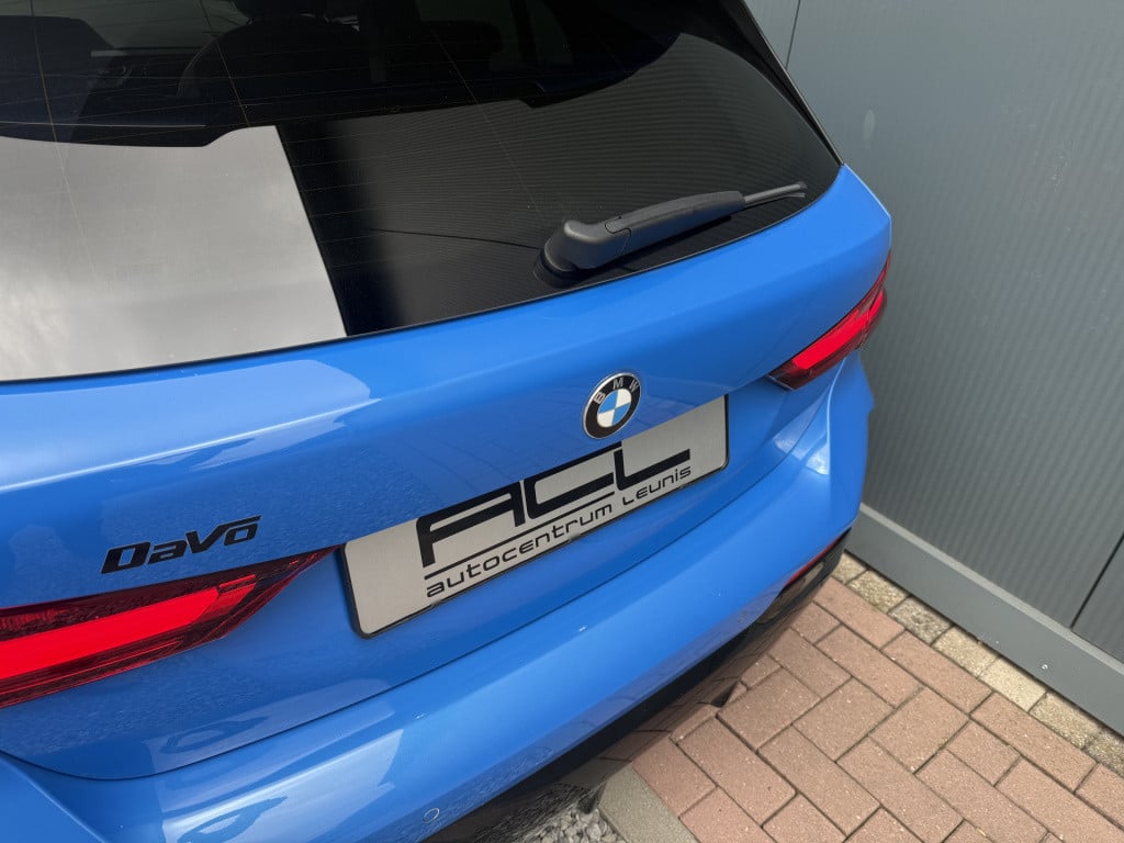 BMW 1 Serie 118i 140pk high executive m-sportpakket 5-drs