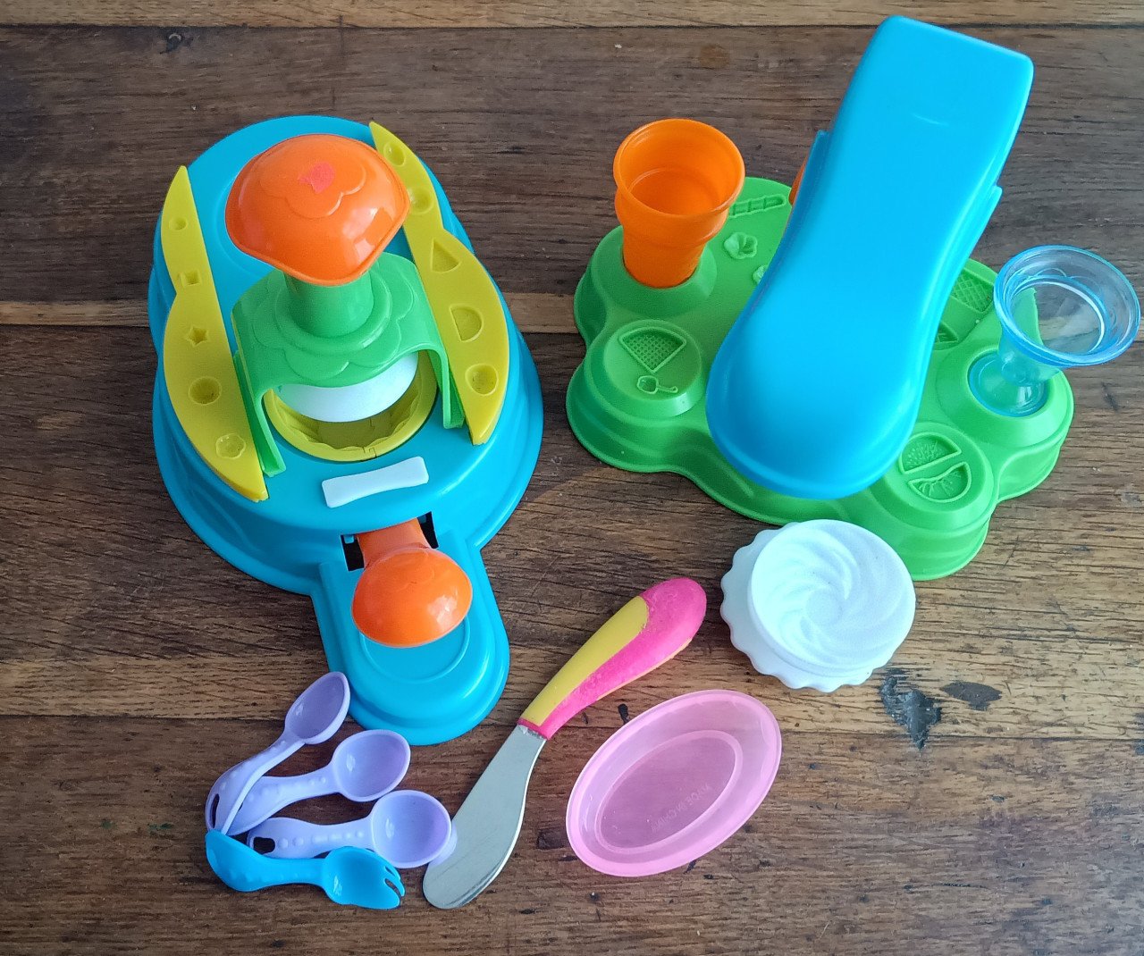 Plasticine set