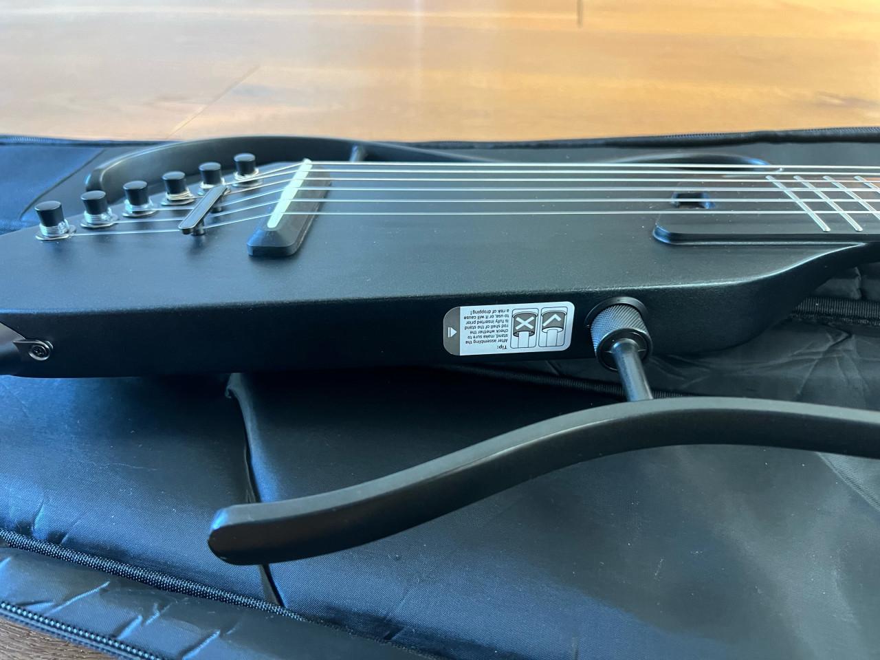 Donner hush c reisgitaar