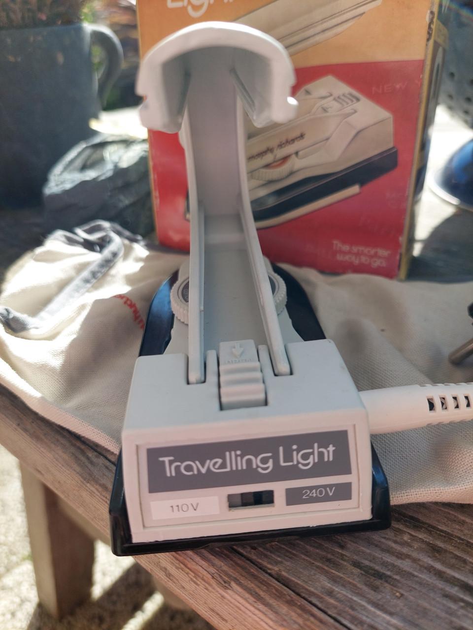 Nieuwe reisstrijkijzer Morphy Richards