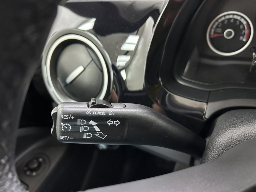 Volkswagen UP! occasion 1.0 high up! bluemotion | zwart | tweedehands volks