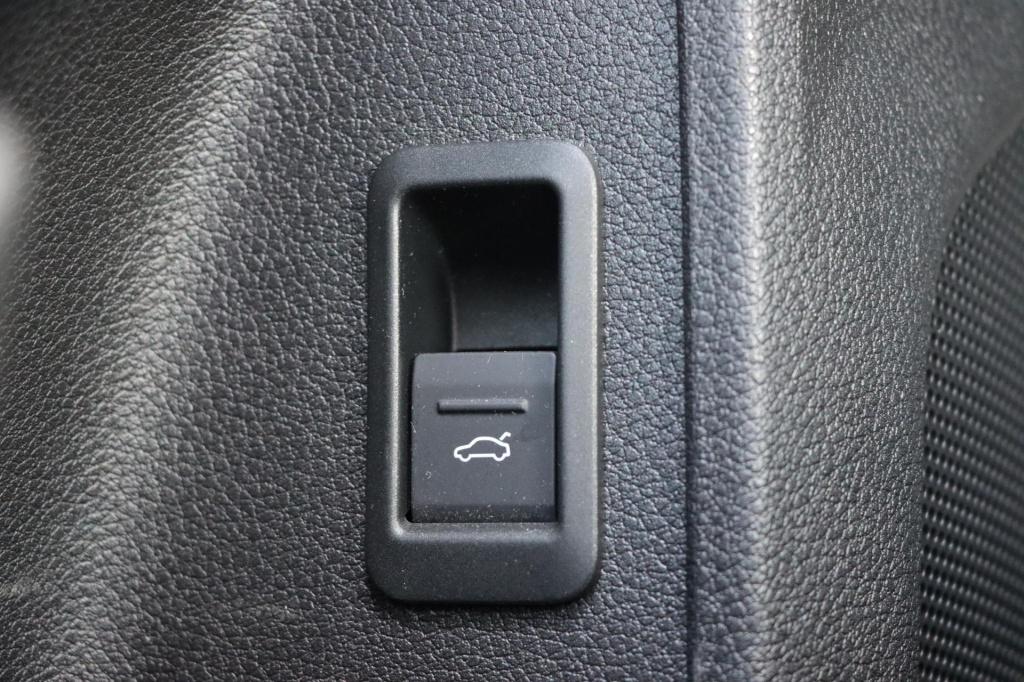 Audi Q3 35 tfsi s line 150pk s-tronic