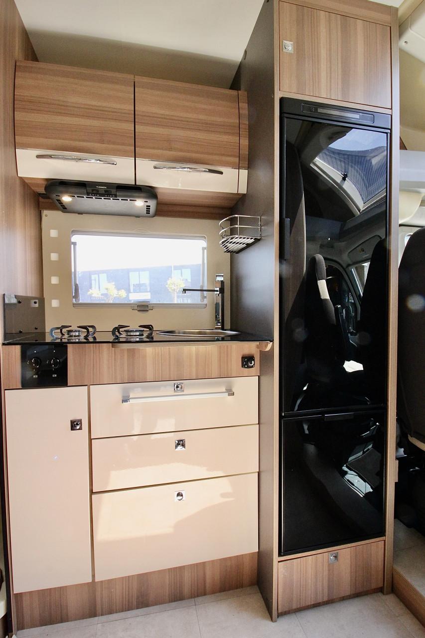 Chausson Welcome 500 (Uniek compacte camper 5.67mtr.)
