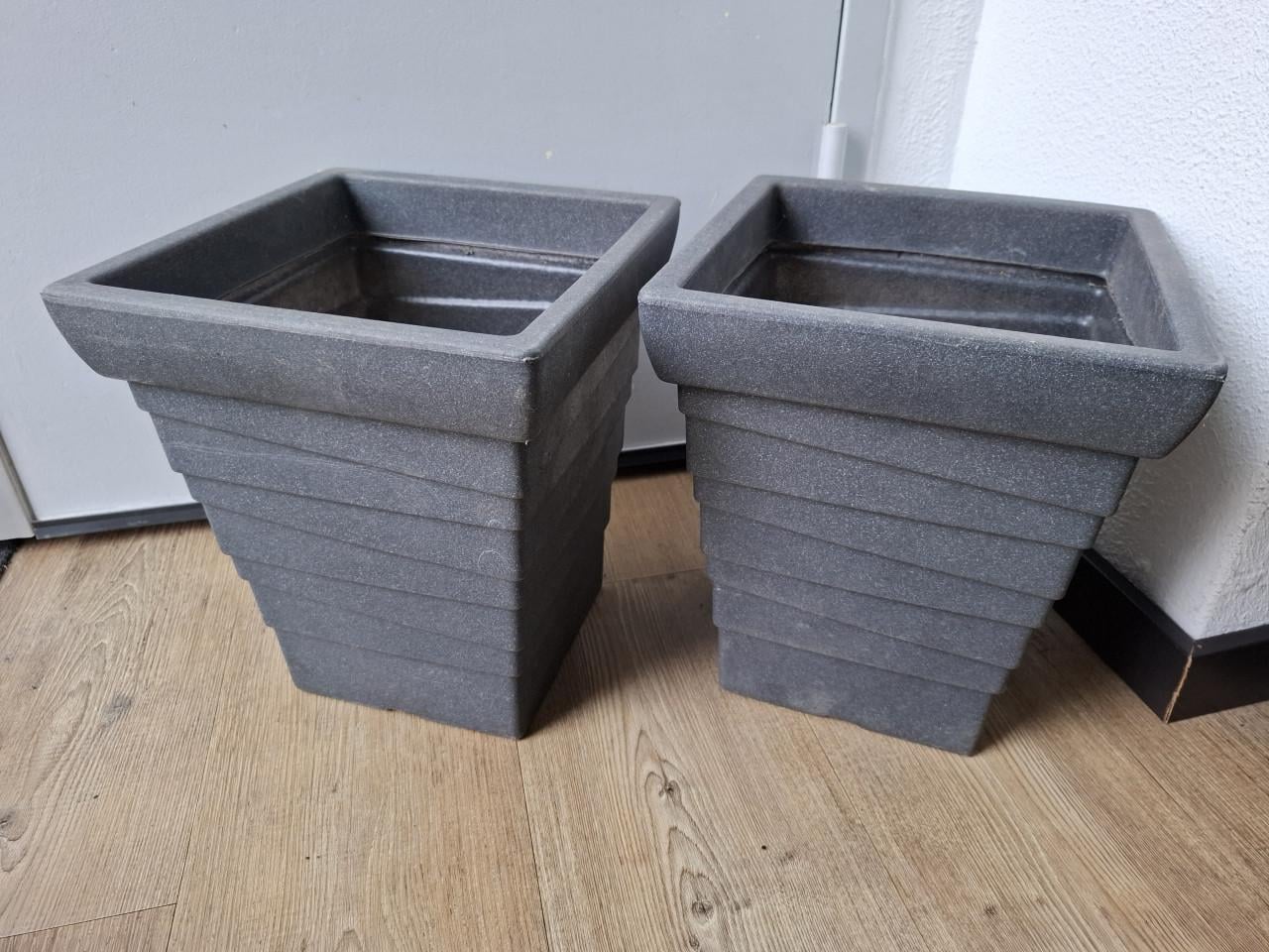 Set kunststof buitenpotten