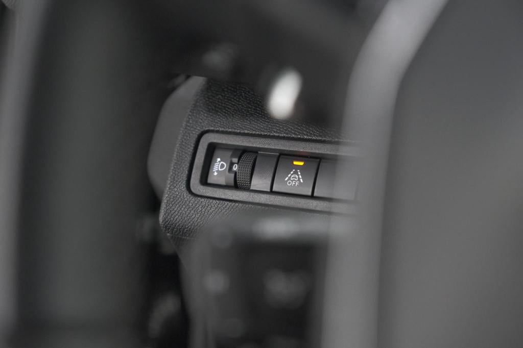 Peugeot 3008 puretech 130 eat8 allure | camera | stoelverwarming | apple ca