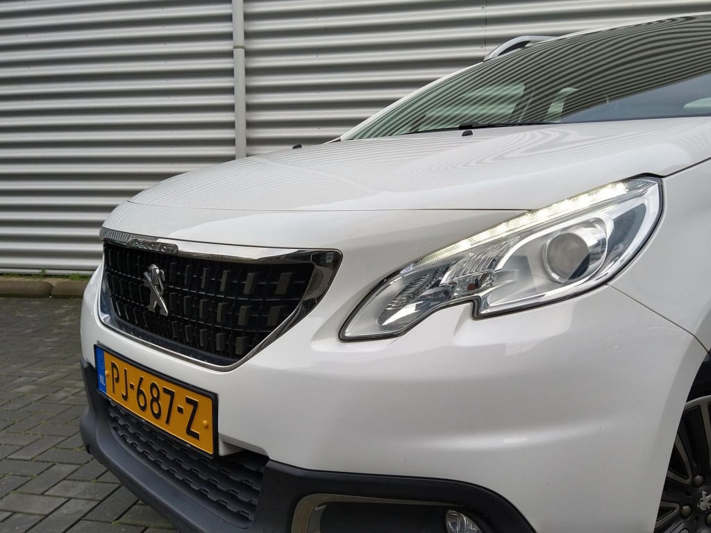 Peugeot 2008 suv 1.2 active clima/nav/park/trekhaak