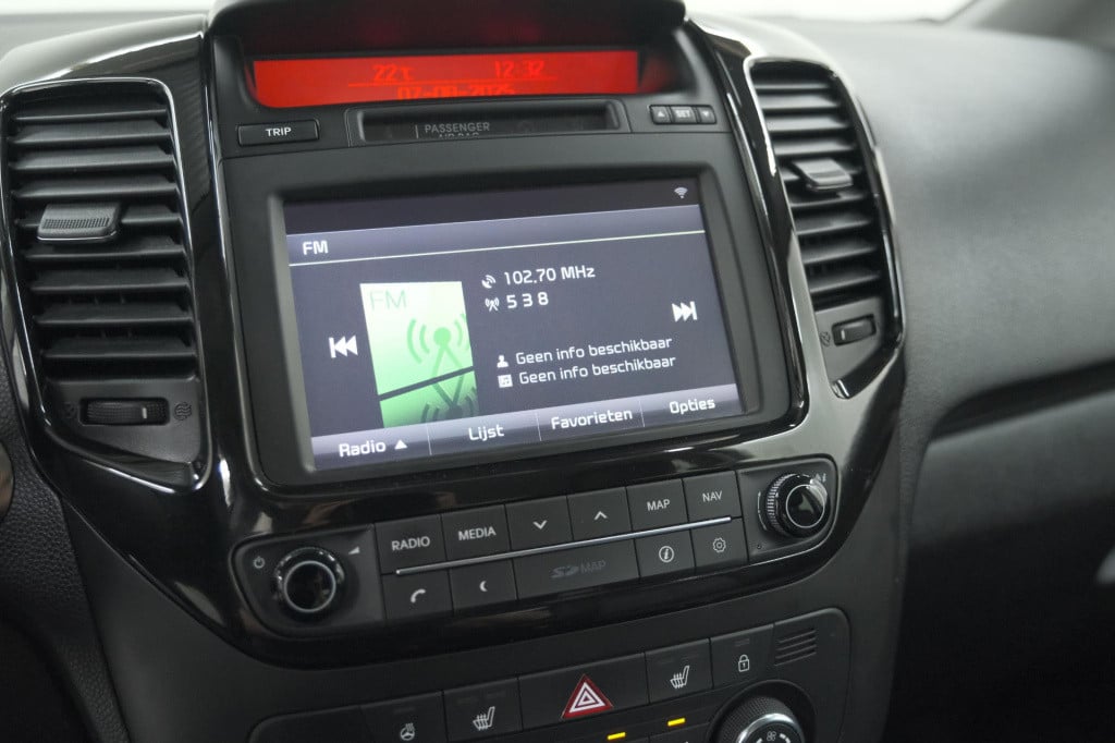 Kia Venga 1.6 cvvt summer edition | trekhaak | camera | navigatie