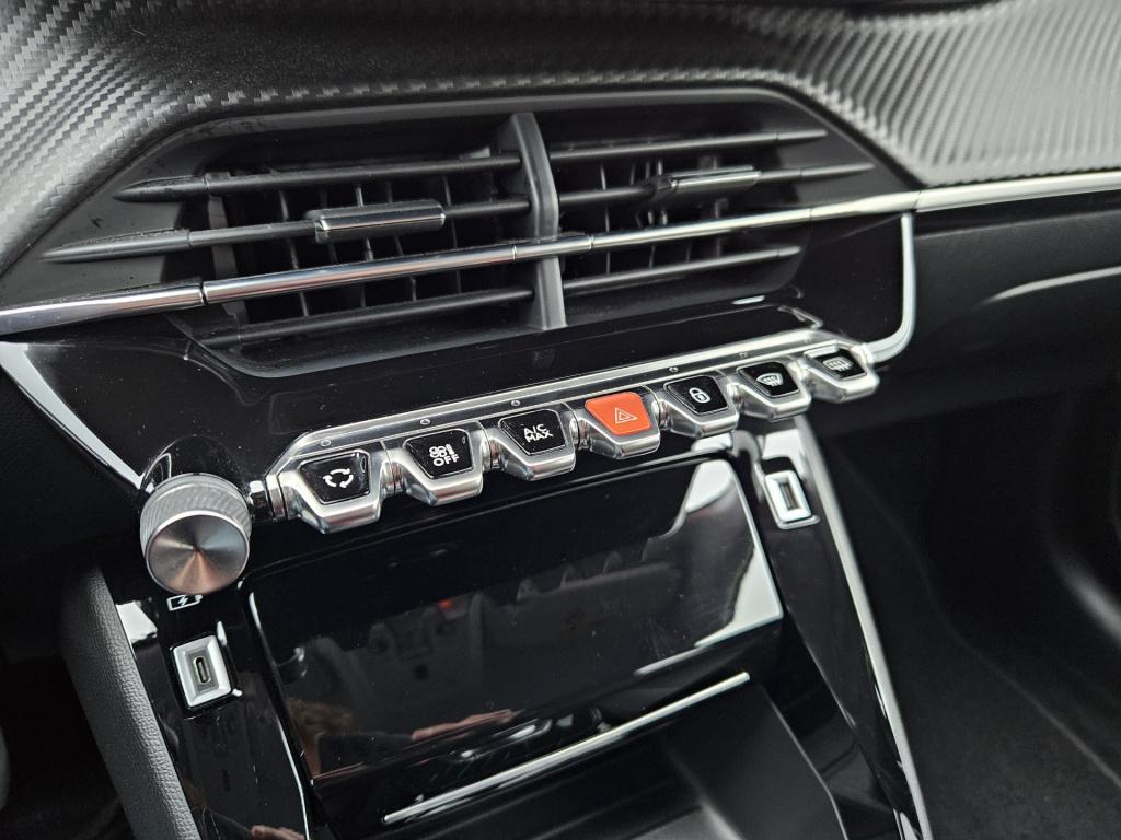 Peugeot 208 ev allure premiére 50 kwh | camera | carplay