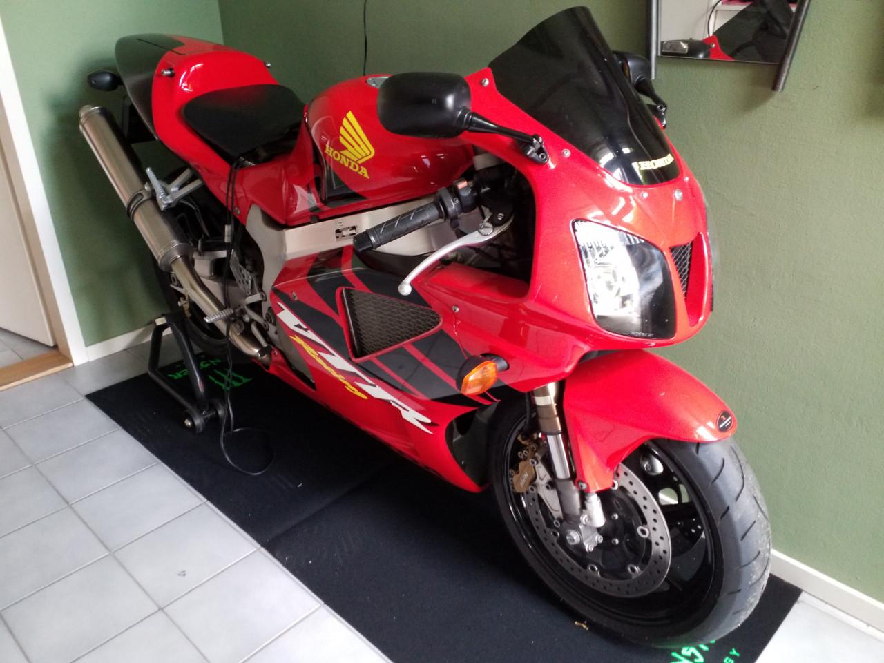 Honda vtr sp1