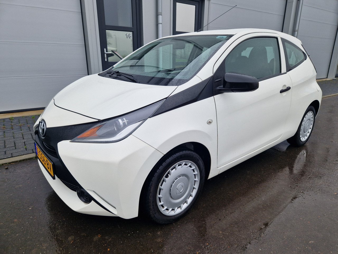 Toyota Aygo 1.0 VVT-i x